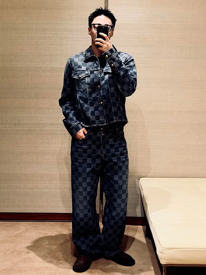 Louis Vuitton/ Damier